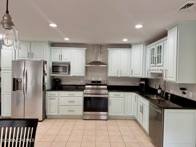 41 Brookwillow Avenue, West Long Branch, NJ 07764