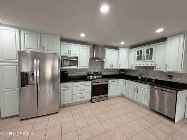 41 Brookwillow Avenue, West Long Branch, NJ 07764