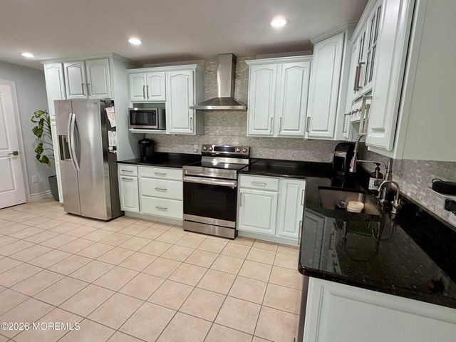 41 Brookwillow Avenue, West Long Branch, NJ 07764