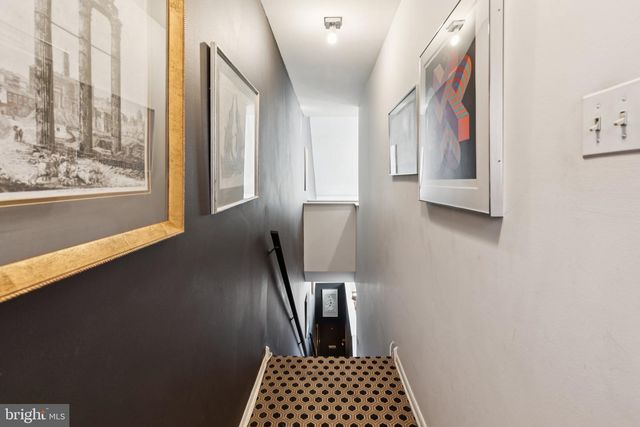 36 SAINT JAMES CT, Philadelphia, PA 19106