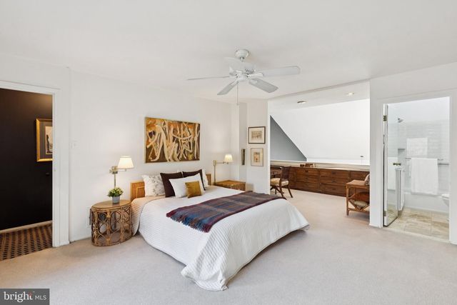 36 SAINT JAMES CT, Philadelphia, PA 19106