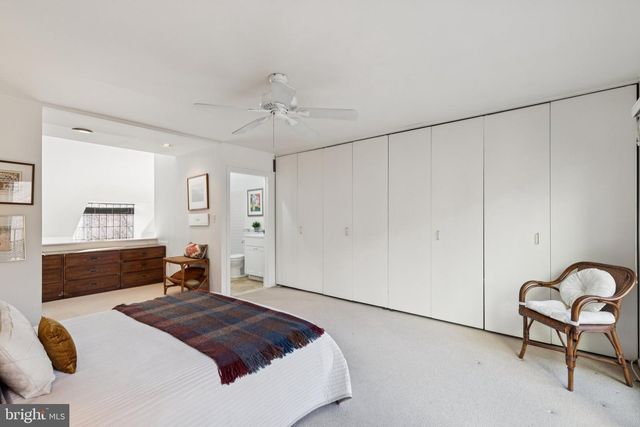 36 SAINT JAMES CT, Philadelphia, PA 19106