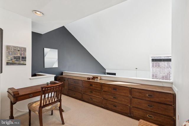 36 SAINT JAMES CT, Philadelphia, PA 19106