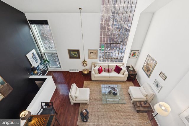 36 SAINT JAMES CT, Philadelphia, PA 19106