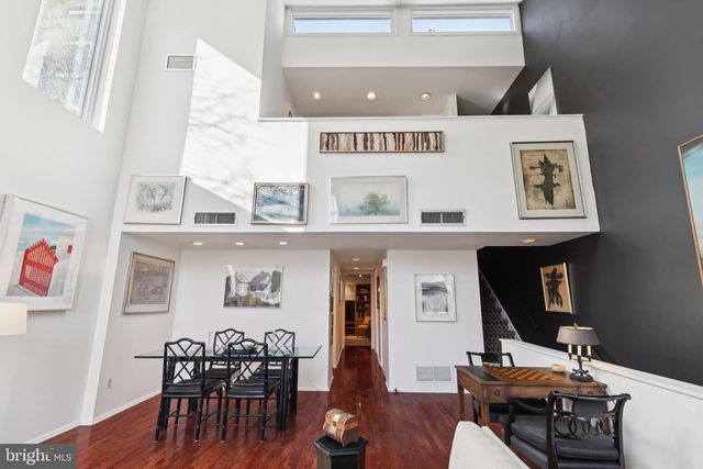 36 SAINT JAMES CT, Philadelphia, PA 19106