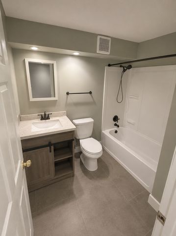 540 3rd Avenue SW, Cambridge, MN 55008