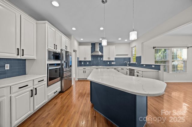 213 Beech Bluff Drive, Mount Holly, NC 28120