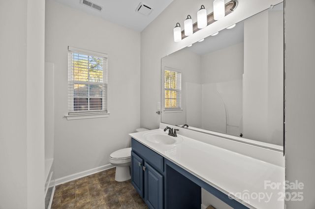 213 Beech Bluff Drive, Mount Holly, NC 28120