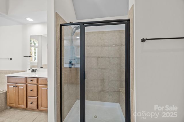 213 Beech Bluff Drive, Mount Holly, NC 28120