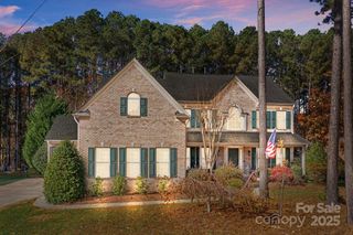 213 Beech Bluff Drive, Mount Holly, NC 28120