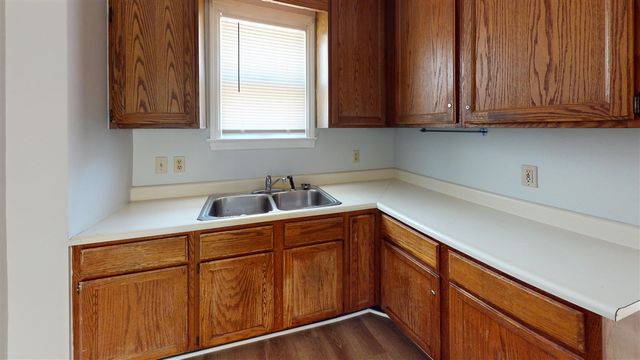 785 N Maple Road, Ann Arbor, MI 48103