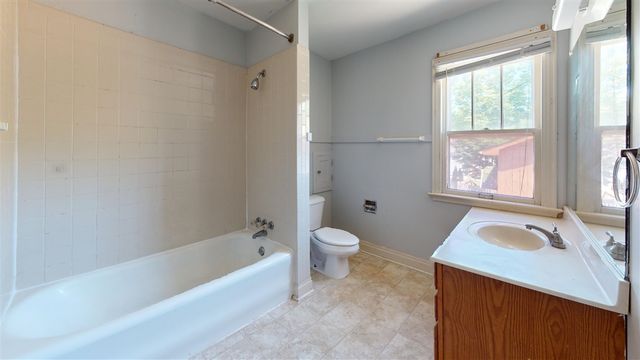 785 N Maple Road, Ann Arbor, MI 48103