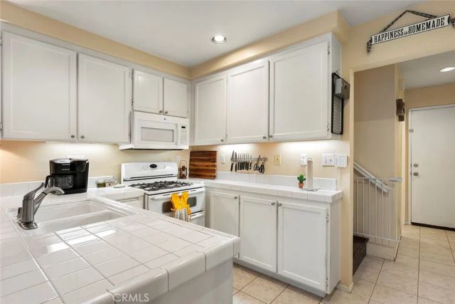 31622 Heather Way, Temecula, CA 92592