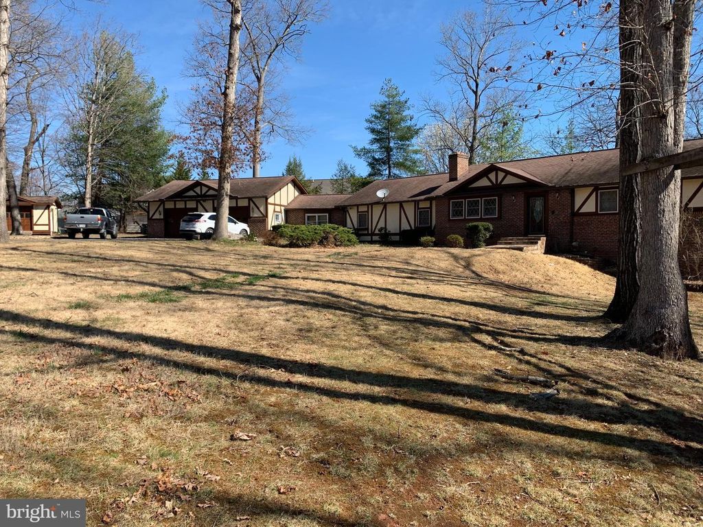 10402 JOHNSON DR, Manassas, VA 20110