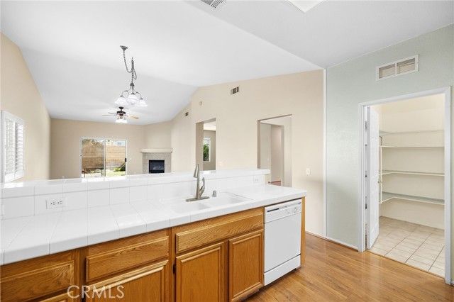 41972 Trinity River, Murrieta, CA 92562