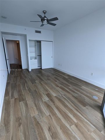 17111 E Biscayne Boulevard 1011, North Miami Beach, FL 33160