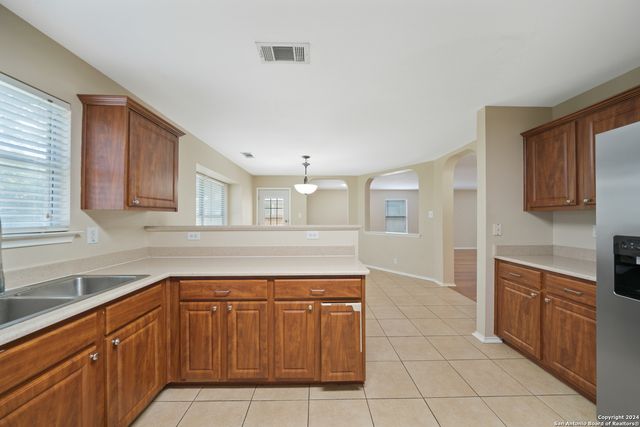 8926 VALHALLA, Selma, TX 78154