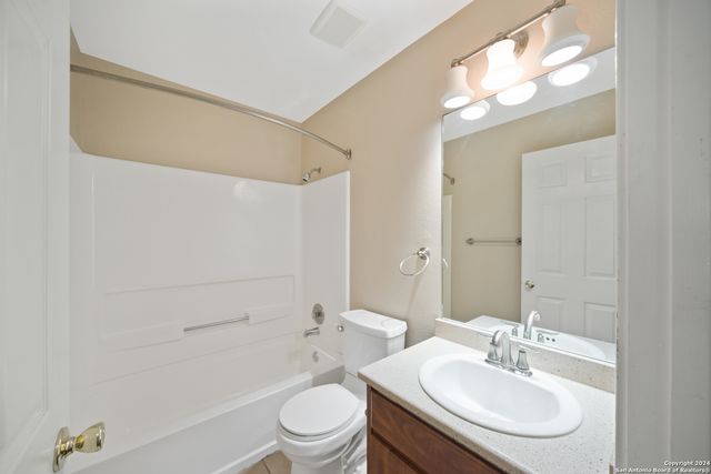 8926 VALHALLA, Selma, TX 78154