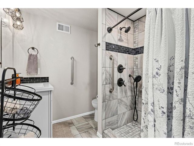 912 Barn Yard Drive, Windsor, CO 80550