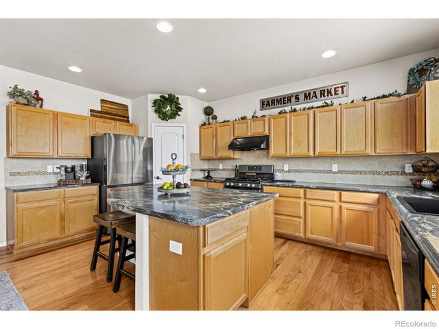 912 Barn Yard Drive, Windsor, CO 80550