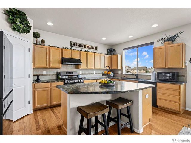 912 Barn Yard Drive, Windsor, CO 80550