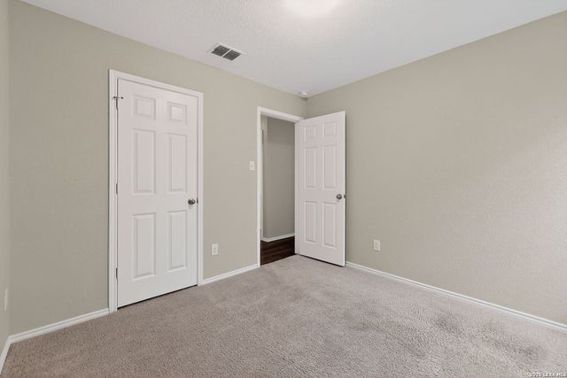 2427 CAMBERLY VW, Converse, TX 78109