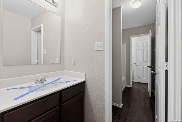 2427 CAMBERLY VW, Converse, TX 78109