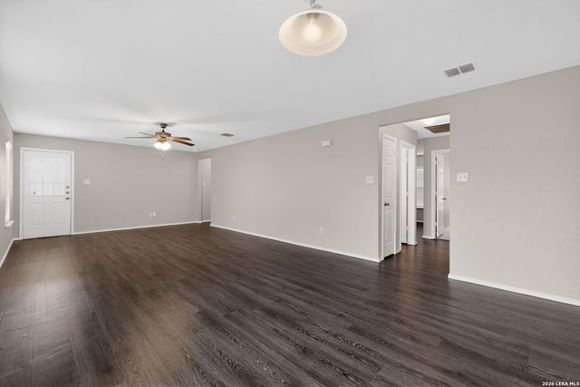 2427 CAMBERLY VW, Converse, TX 78109