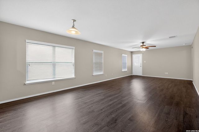 2427 CAMBERLY VW, Converse, TX 78109