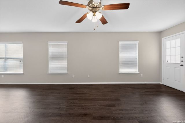 2427 CAMBERLY VW, Converse, TX 78109