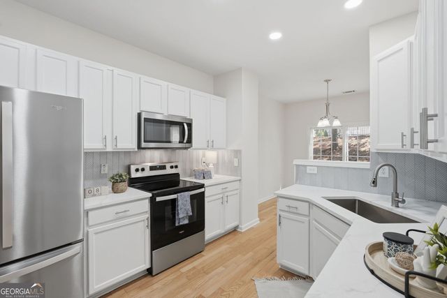 1507 Creek Bend Lane NW, Lawrenceville, GA 30043