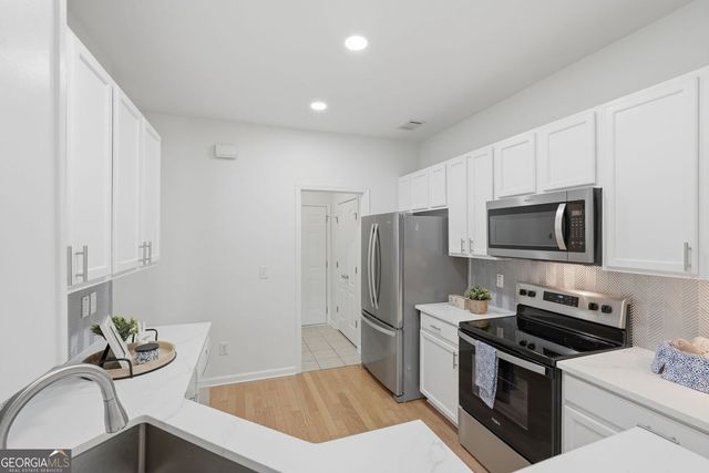 1507 Creek Bend Lane NW, Lawrenceville, GA 30043