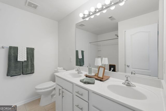 1507 Creek Bend Lane NW, Lawrenceville, GA 30043