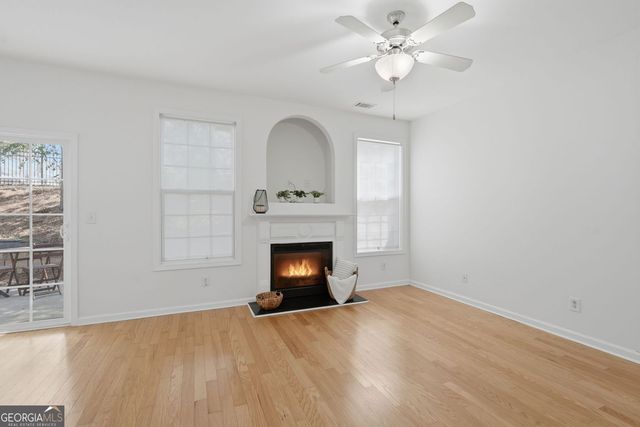 1507 Creek Bend Lane NW, Lawrenceville, GA 30043