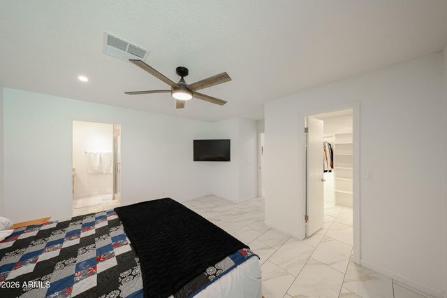 1646 N COMANCHE Drive, Chandler, AZ 85224