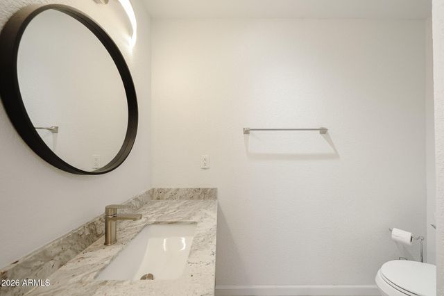 1646 N COMANCHE Drive, Chandler, AZ 85224