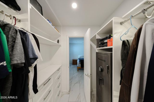 1646 N COMANCHE Drive, Chandler, AZ 85224