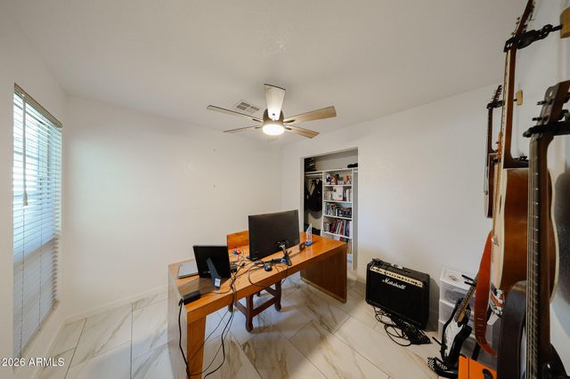 1646 N COMANCHE Drive, Chandler, AZ 85224