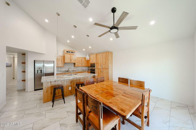 1646 N COMANCHE Drive, Chandler, AZ 85224