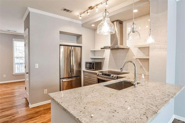 1126 VILLAGE Court, Atlanta, GA 30316