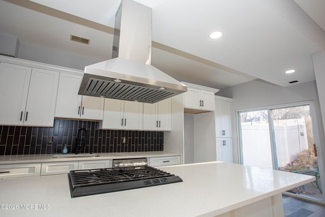 267 Perry Avenue 202, Union, NJ 07083