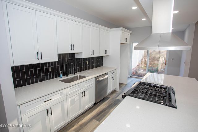 267 Perry Avenue 202, Union, NJ 07083