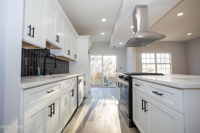 267 Perry Avenue 202, Union, NJ 07083