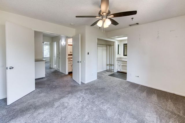 3595 W Harvard Avenue, Fresno, CA 93722