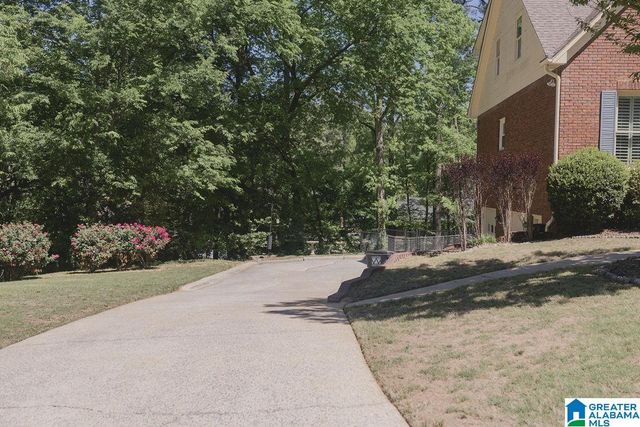 1836 NAPIER DRIVE, Hoover, AL 35226