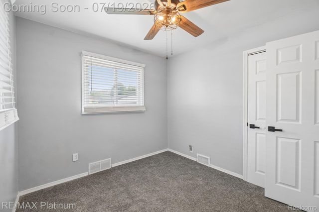32021 Grandview Avenue, Westland, MI 48186