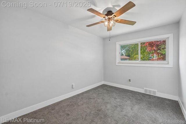 32021 Grandview Avenue, Westland, MI 48186