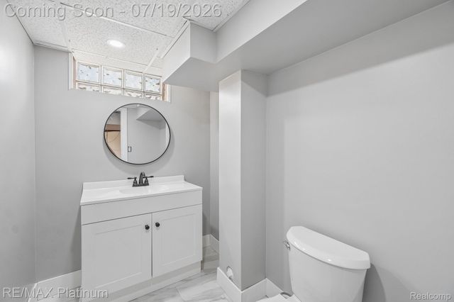32021 Grandview Avenue, Westland, MI 48186