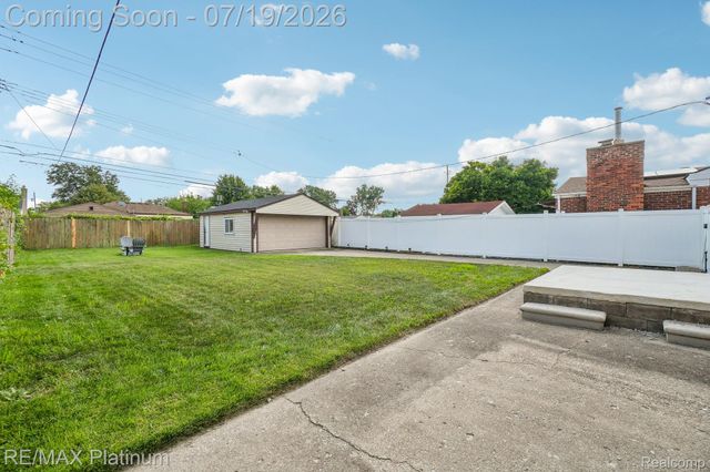 32021 Grandview Avenue, Westland, MI 48186