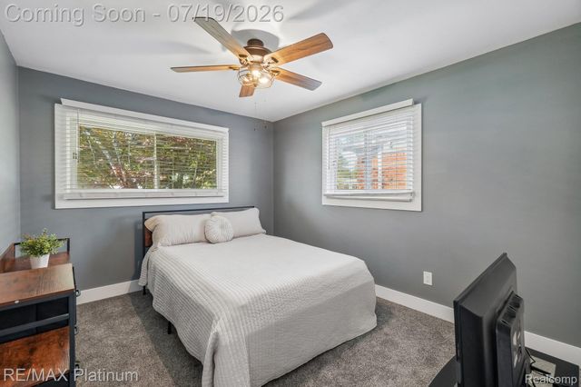 32021 Grandview Avenue, Westland, MI 48186